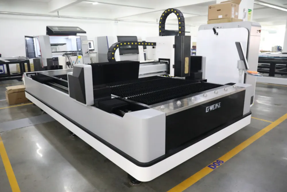 Gweike LF3015CN Metal Fiber Laser Cutting Machine - Image 4