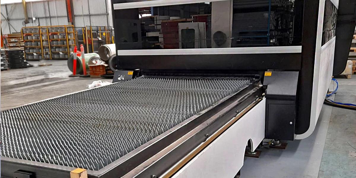 Gweike LF3015GA Pro - Enclosed Fiber Laser - Image 4