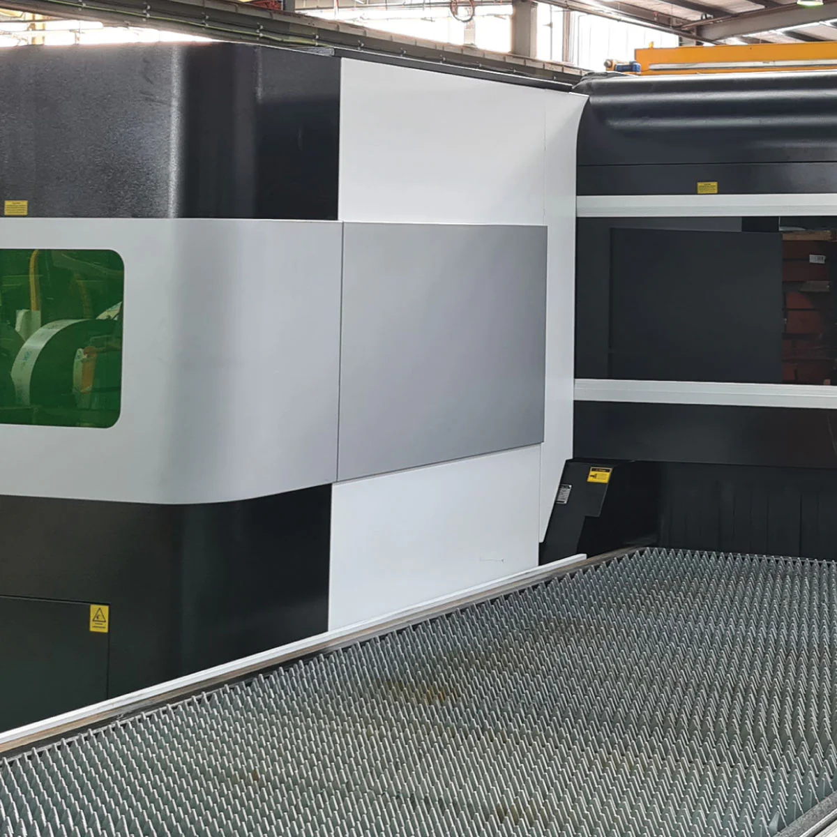 LF3015GAR 3kW Fiber Laser – Sheet & Tube Combo Showroom Special - Image 4