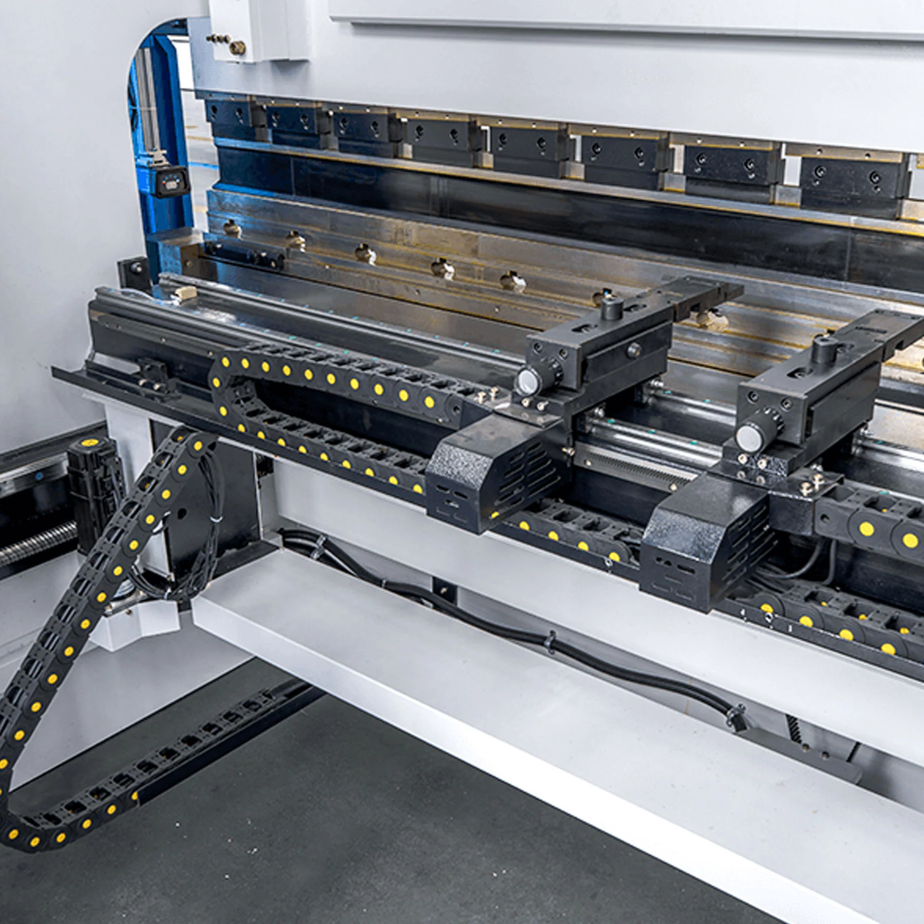 WAD-110-800T/3200-AU CNC Press Brake - Image 6
